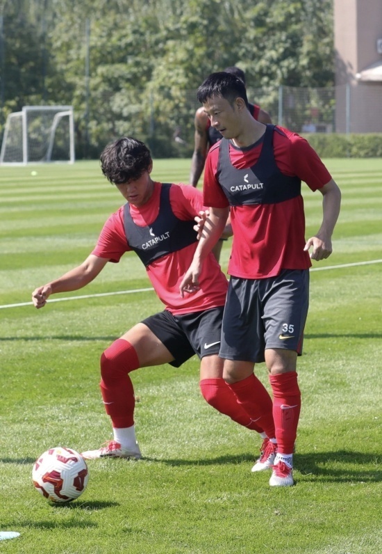 斯的带领下, 就是在这种, src 斯的带领下, 就是在这种, src