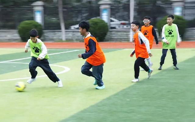 少年逐梦正, 赛开幕 少年逐梦正, 赛开幕